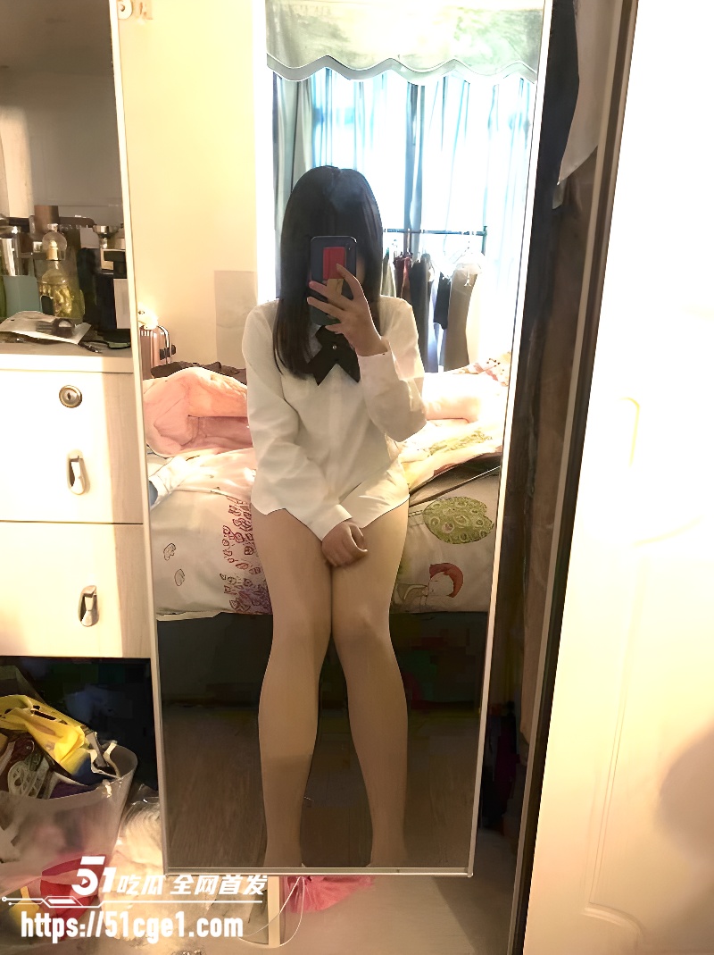 贵州女大敖前克2
