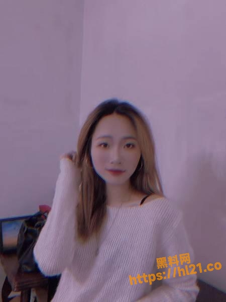 杭州保险长腿美女 H思艳 和男友性爱不雅视频流出～钟爱粉穴各种玩弄无套中出还要舔穴！