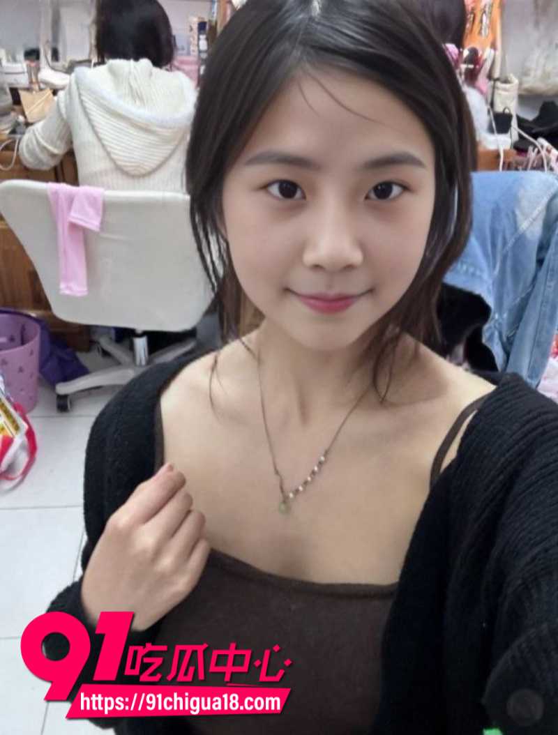 辽宁反差少女张蕊裸贷视频泄漏3 辽宁反差少女张蕊裸贷视频泄漏3