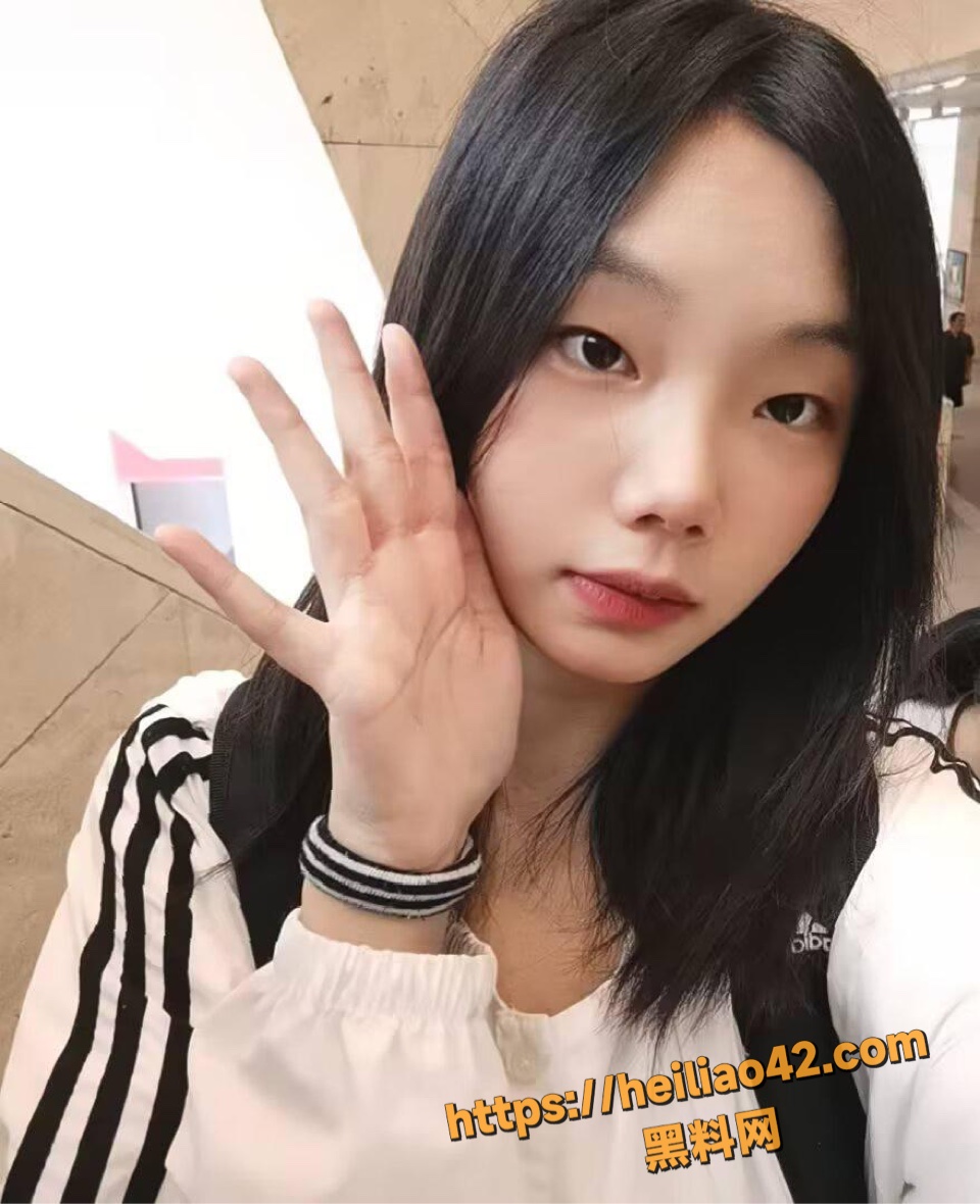 齐鲁工业大学美术生 刘星彤 恋爱期间多次威胁男友索要封口费 分手后自录视频校内售卖赚钱！