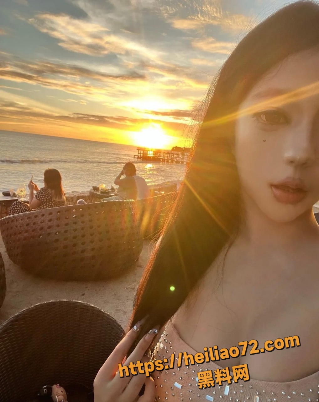 杭州小网红 郑晴滢 被MCN老总潜规则 清纯少女秒变母狗 老板娘怒揭内幕