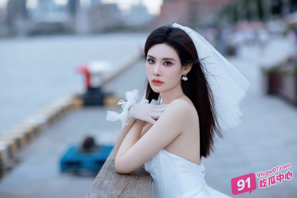 万众期待的松紫大大 给大家更新大尺度视频 最强级寸止控制s女王来了！
