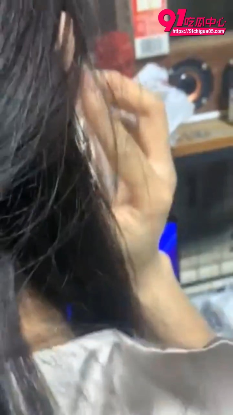 江苏极品骚货 孟琳琳 被有钱人保养 边打电话边做爱 10