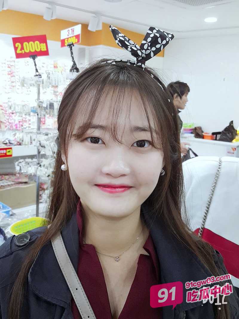 韵味少妇偷情小鲜肉 全程露脸骚浪姿态 长腿缠腰疯狂扭动呻吟娇喘不断 场面超级缠绵！ 配图2