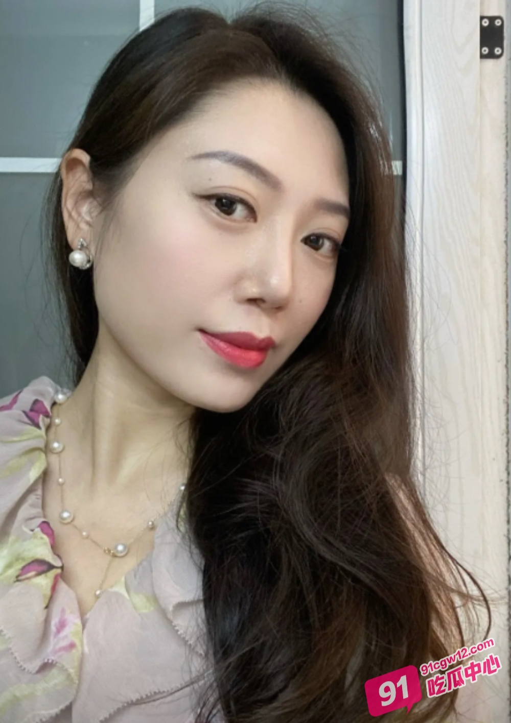 这样进去不行的 我只是让你蹭蹭”熟女少妇被小伙无套各种猛怼 受不了连连求饶 配图2