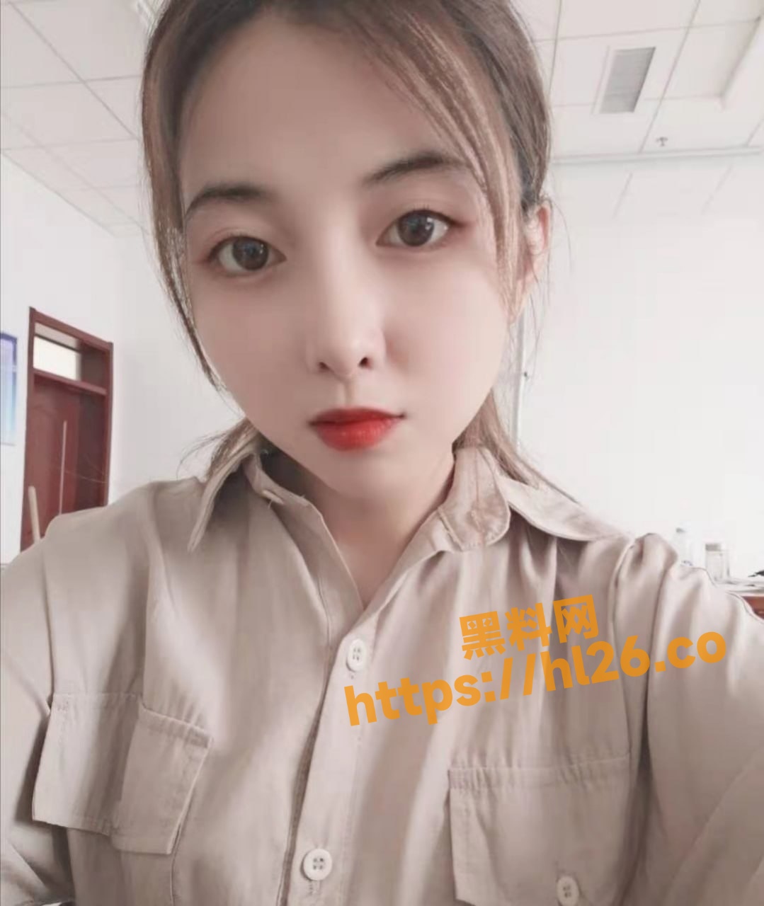 福州时代中学女老师跟光头教导主任偷情视频流出！各种激战姿势层出不穷甚是刺激！