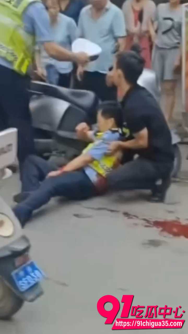 广西陆川持刀捅人事件 4