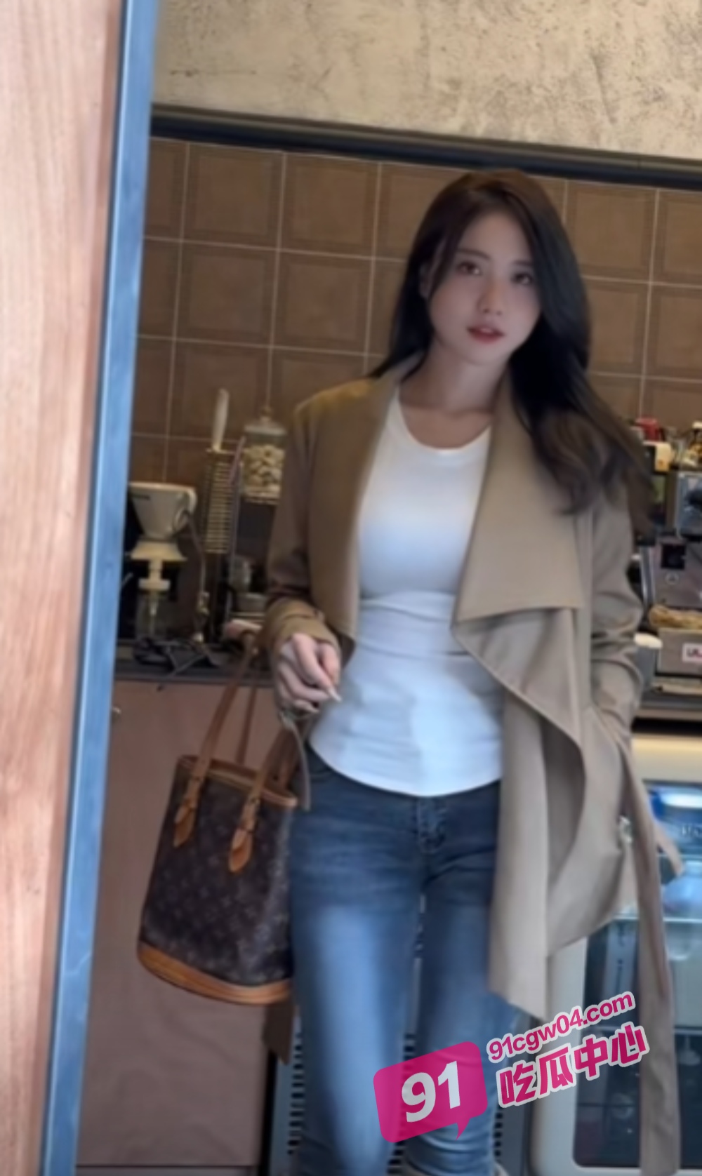 福州米线店老板娘 季佩文 抖音网红牛油果 早期不雅自拍视频泄密 真是不可多得的尤物！ 配图6