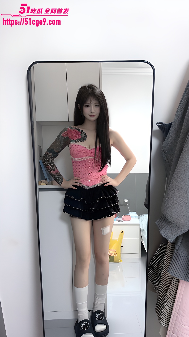 花臂精神小妹 抖音约炮视频泄密  2
