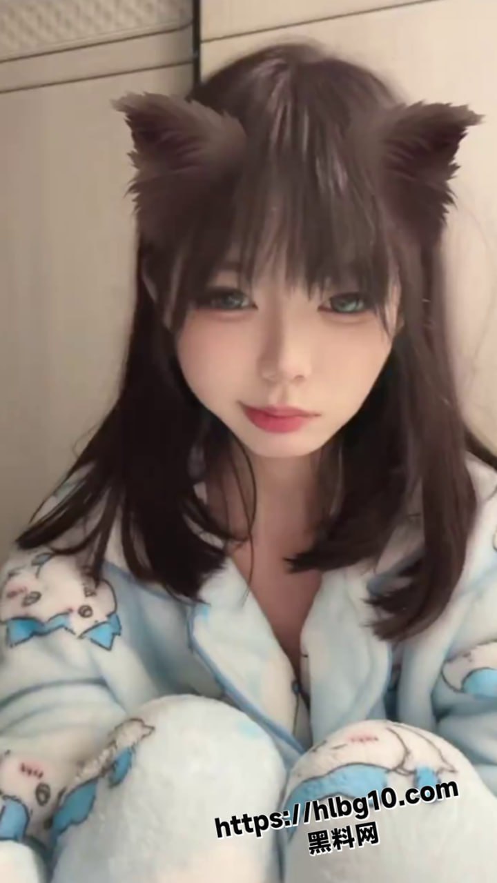 独家曝光 推特嫩妹福利姬少主饱饱 自拍视频流出免费看 大奶美乳皮肤白嫩 看着都香!