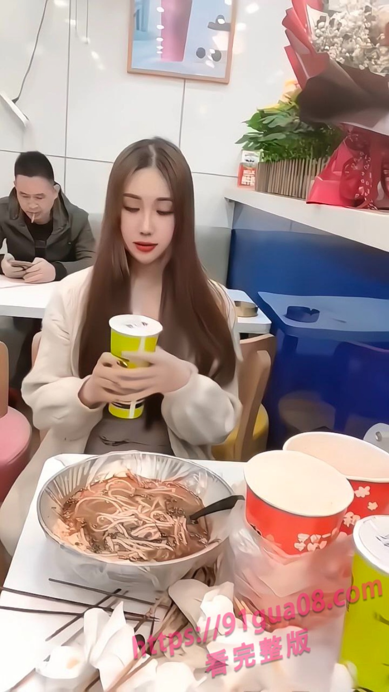 女外围雪糕的日记做爱视频流出 淫乱场面引网友热议～ 配图2