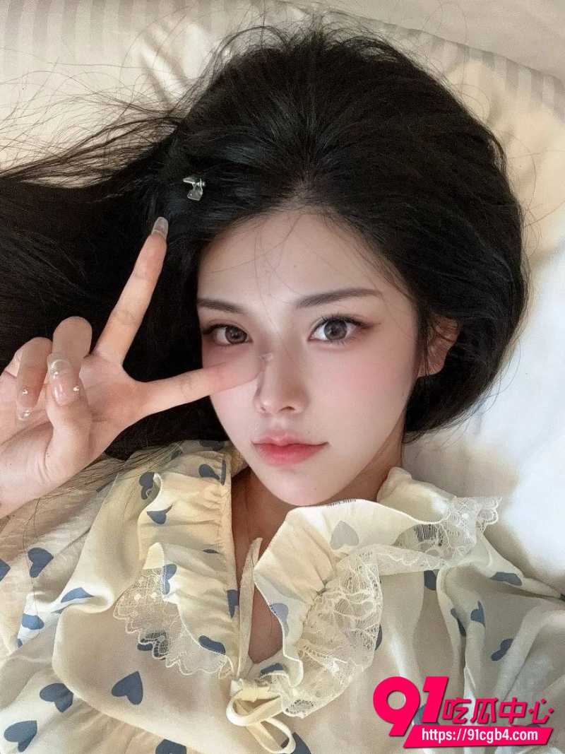 骚逼母狗黄丽娜24