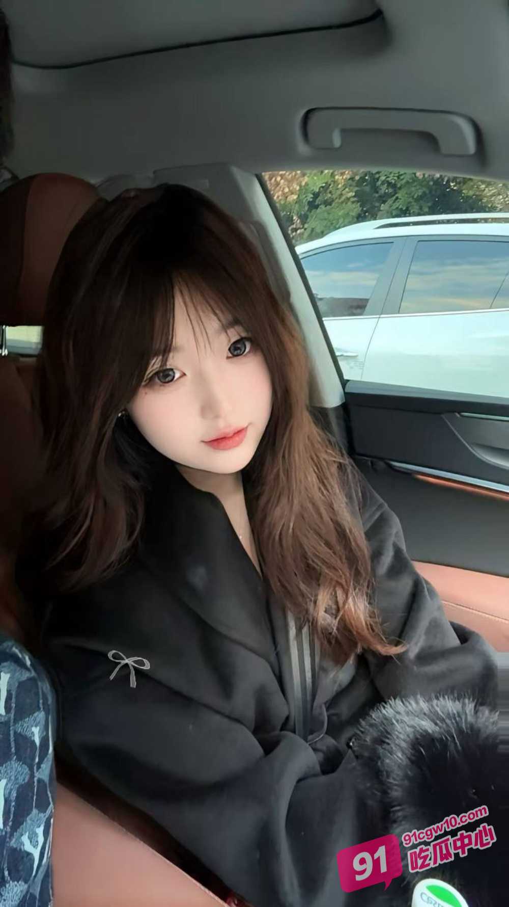 国外网红直播蛊惑男粉丝去中国约炮 贬低中国女性称其如劣质牛排便宜又好上 配图2