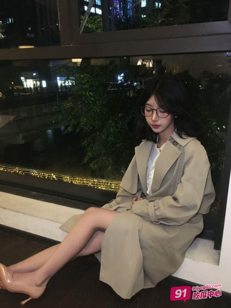 女友南京出轨被实锤 群友化身福尔摩斯 仅一张照片找到出轨证据 配图45