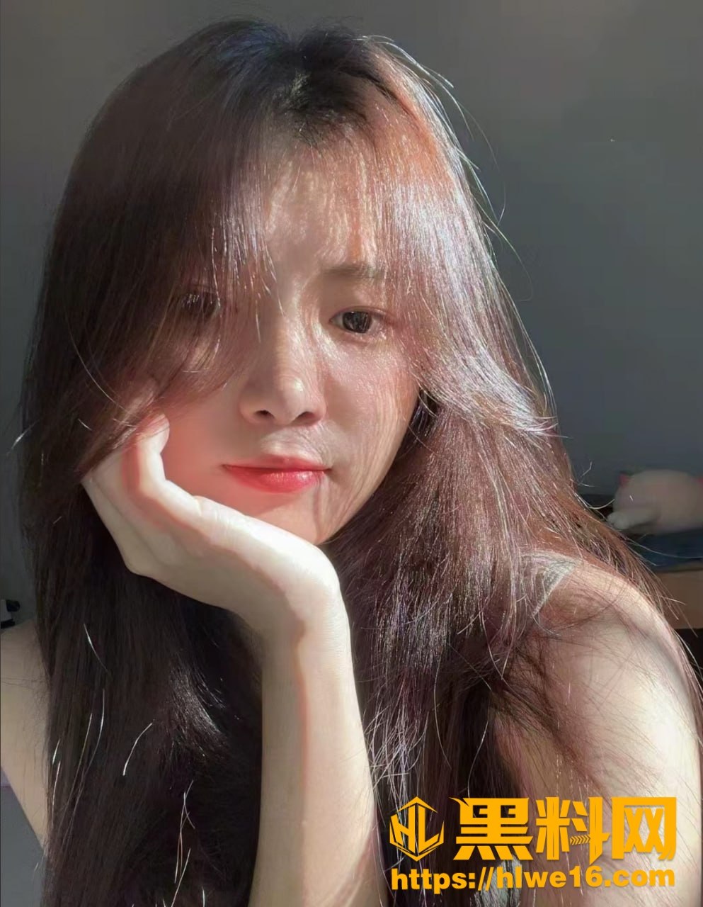 浙江嘉兴20岁云南女孩 小怡 坠楼生还事件细节曝光 男友出轨被发现后将其拘禁