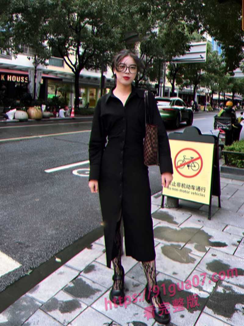 知性博士李敏私下反差惊艳 实拍画面火辣撩人