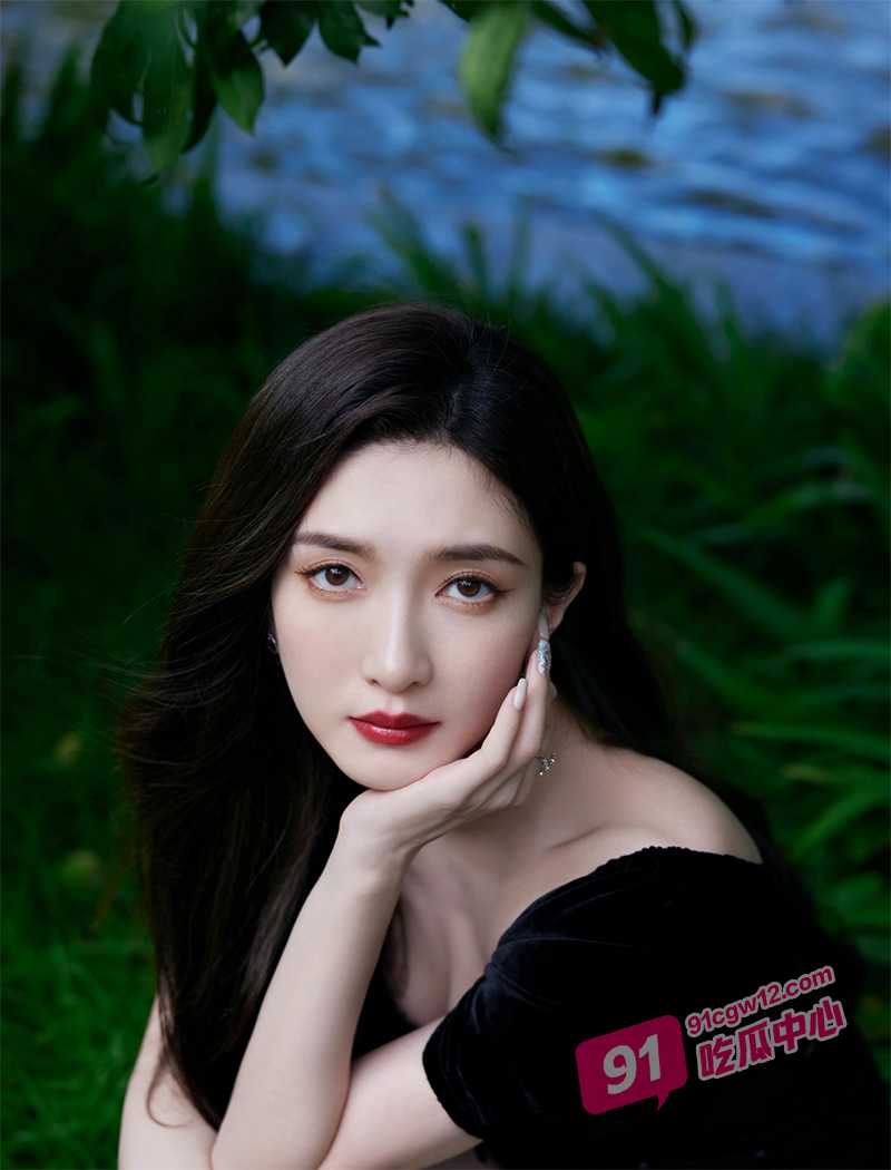 AI换脸明星江疏影～性感黑丝女老师为奖励学生 刺激激情的多p性爱！