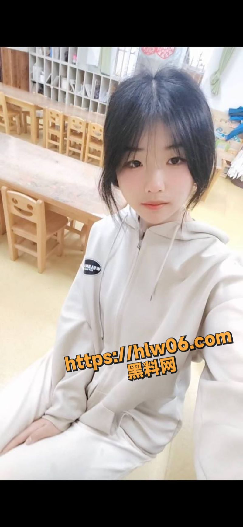 重庆工商职业学院18岁嫩妹琪琪 网聊三个月拿下爆操嫩穴 清纯嫩妹叫床声很反差