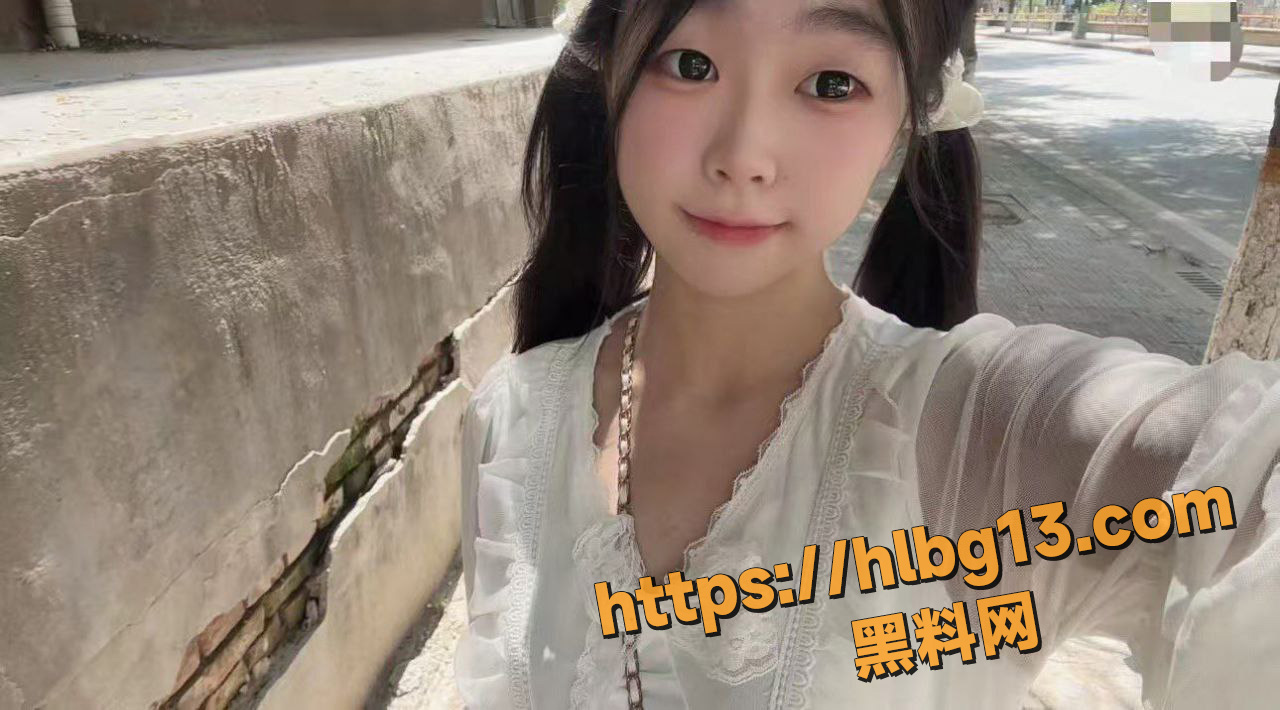反差甜妹自拍骚逼 一起来研究一下这个妹子的骚逼咋样 这个超有特色 会呼吸的骚逼！