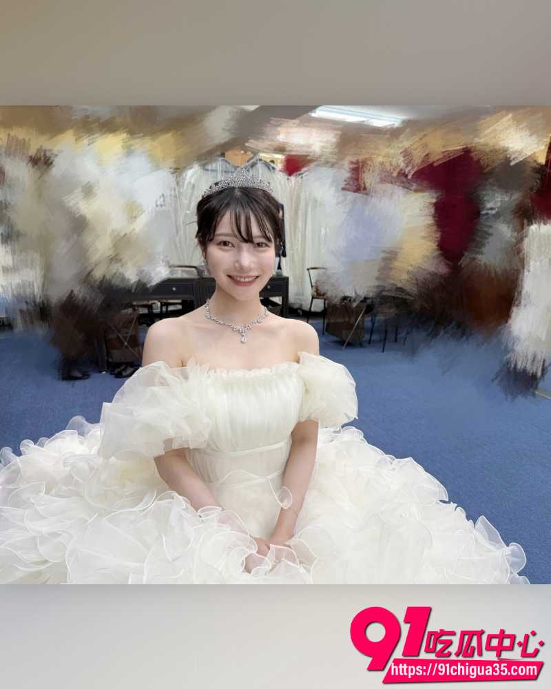 三上悠亚婚纱照引争议  6