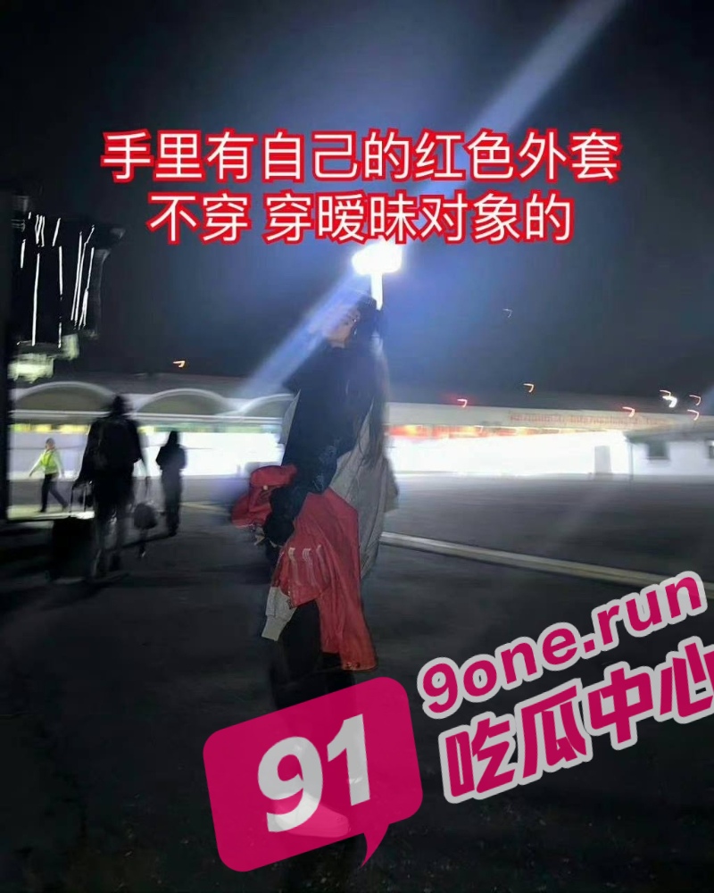 8_W_800px.jpg