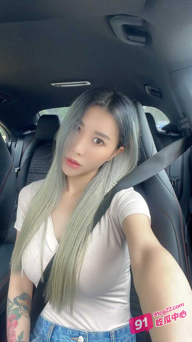 新加坡网红Tay ammy淫乱新作 女女互舔 各种骚片直呼过瘾！ 配图10