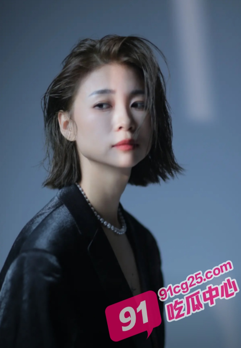 叔嫂乱伦之内射危险期的嫂子 太过兴奋把嫂子肉丝屁股打肿了！ 配图3