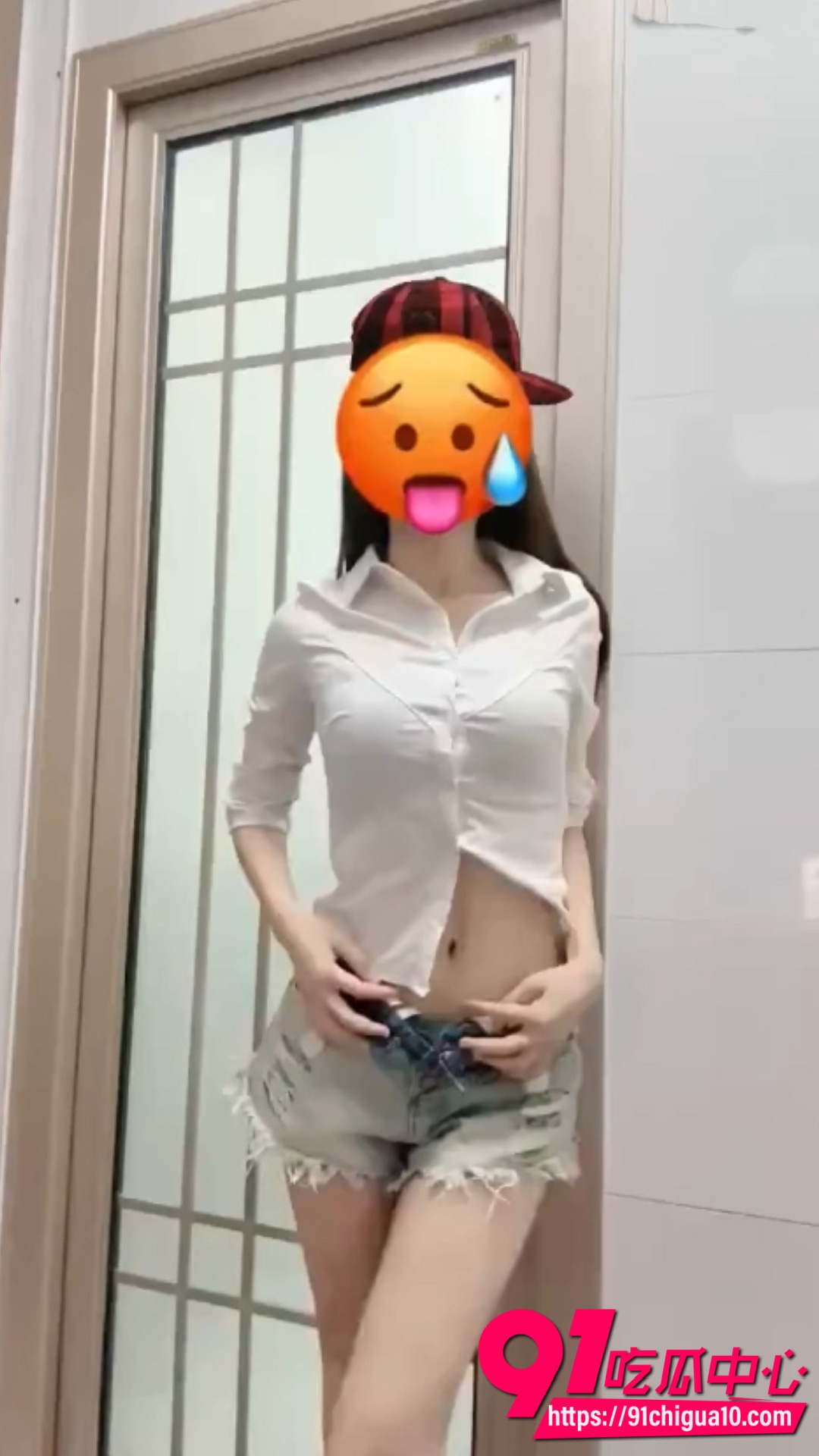推特极品超香嫩妹 糖糖 私密福利 白衬衫牛仔热裤 掰穴揉巨乳 啪啪嫩逼出水浪叫不停