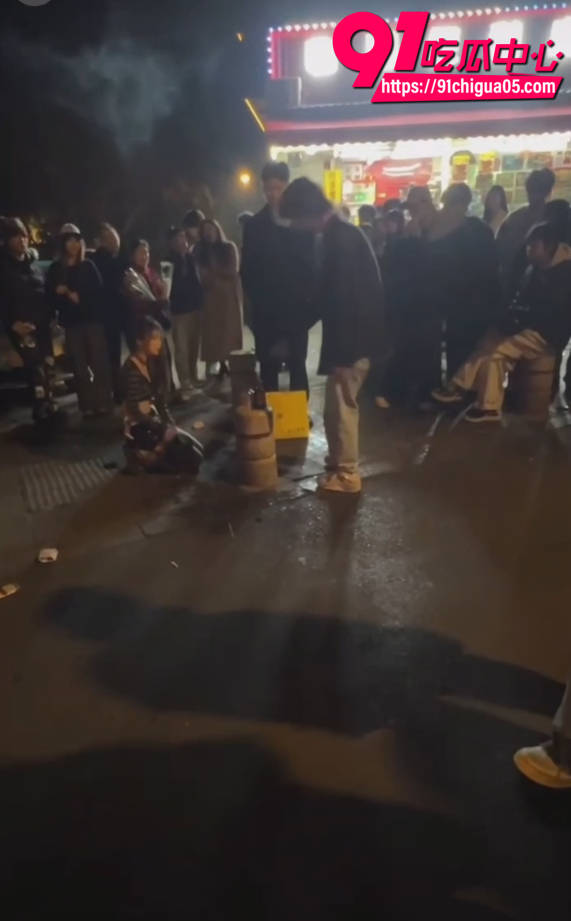 杭州BPM酒吧当街捉奸5