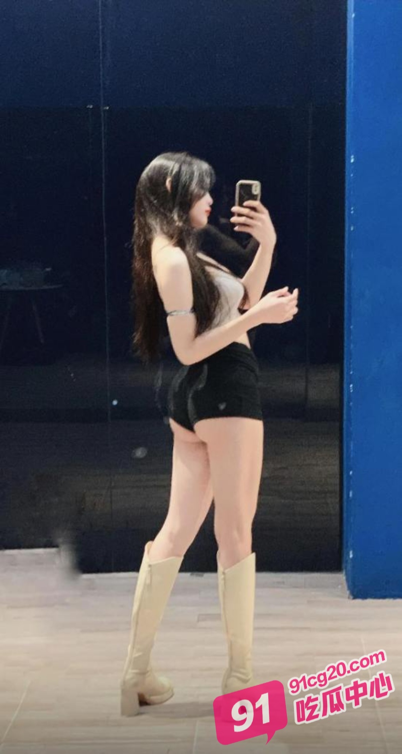 健身女是真的会摇！山东济宁健身少妇玩抖音钓凯子 这下真的火了！ 配图3