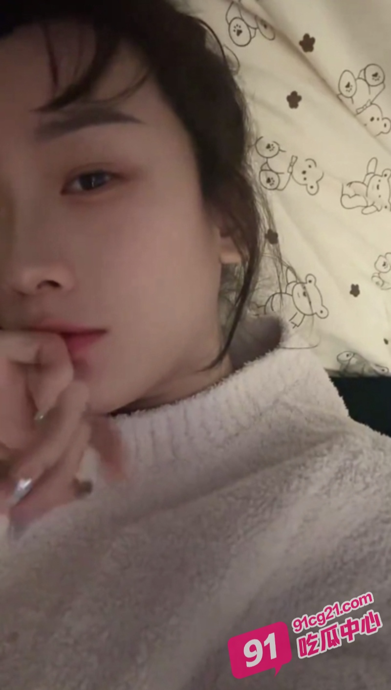 江南富豪小娇妻 私会小鲜肉淫水超多 骚浪指数五颗星！ 配图3