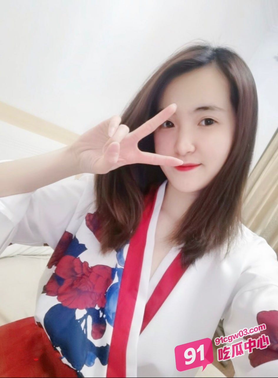 深圳南山区情侣租房结婚被猥琐房东搭讪“睡新娘免房租” 妹子新婚就被房东爆干！ 配图5