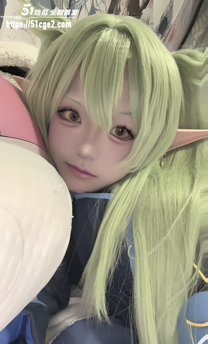 白虎萝莉 废柴少女家里蹲1