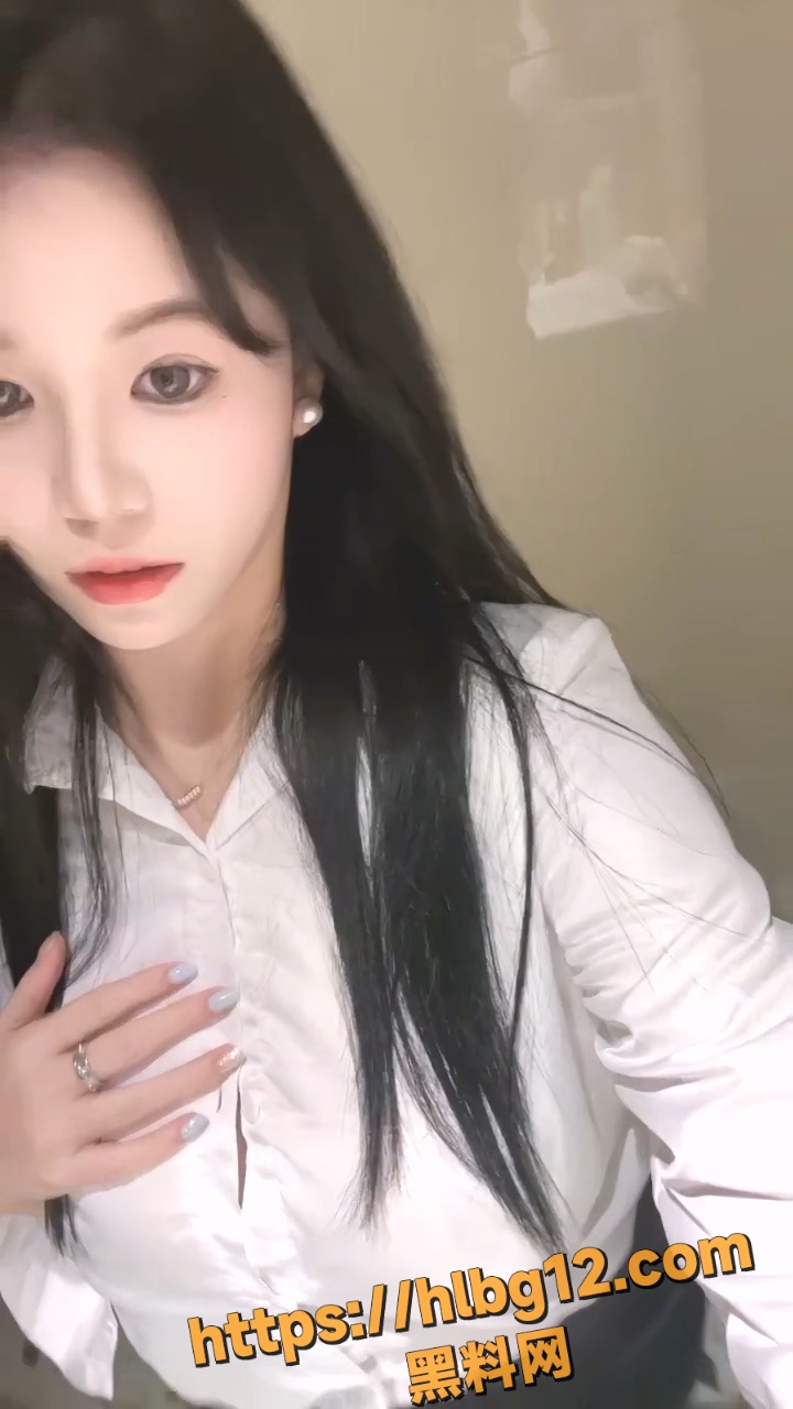 童颜巨乳女神 懒懒 G罩杯大奶子私拍福利 一线天嫩鲍极致诱惑！美乳翘臀性感尤物顶级大奶被操的晃吖晃