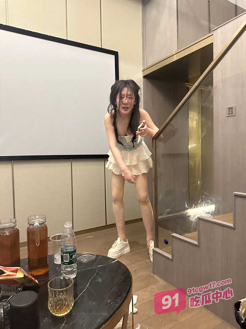 紧急避雷杭州in11酒疯吸毒女 喝酒就报警还打人敲诈 现场视频曝光！