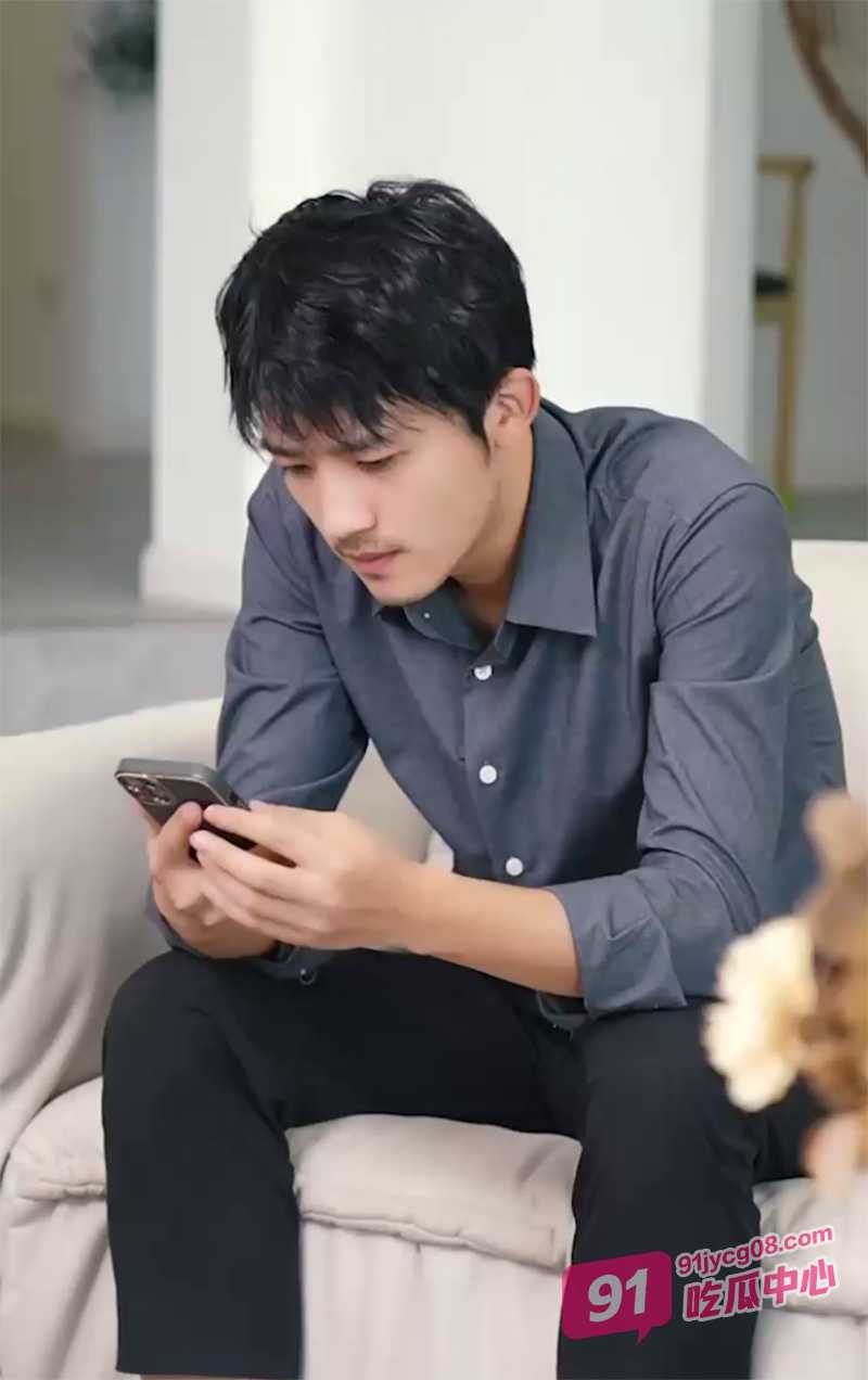 「擦边短剧」一条丝袜引发的血案 性暗示爽点拉满一次性看个够！