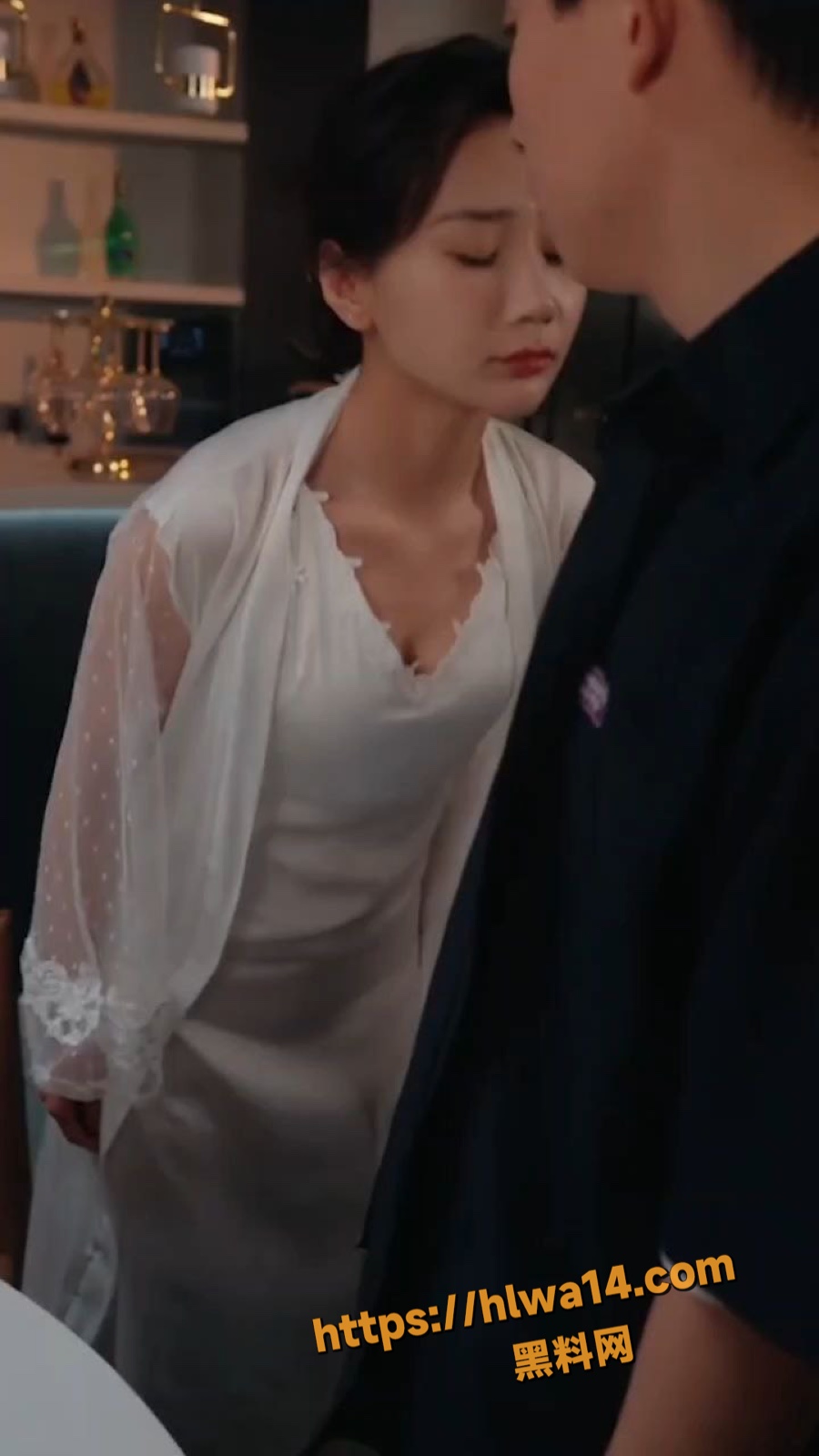擦边短剧 豪门之外 大小姐恋上穷苦小伙却引狼入室 看穷小子如何玩转香艳花丛中！