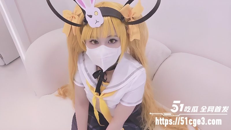 网红萝莉 小敏儿 cos漫画少女安琪拉 被摄影师按床猛干嫩逼中出内射1