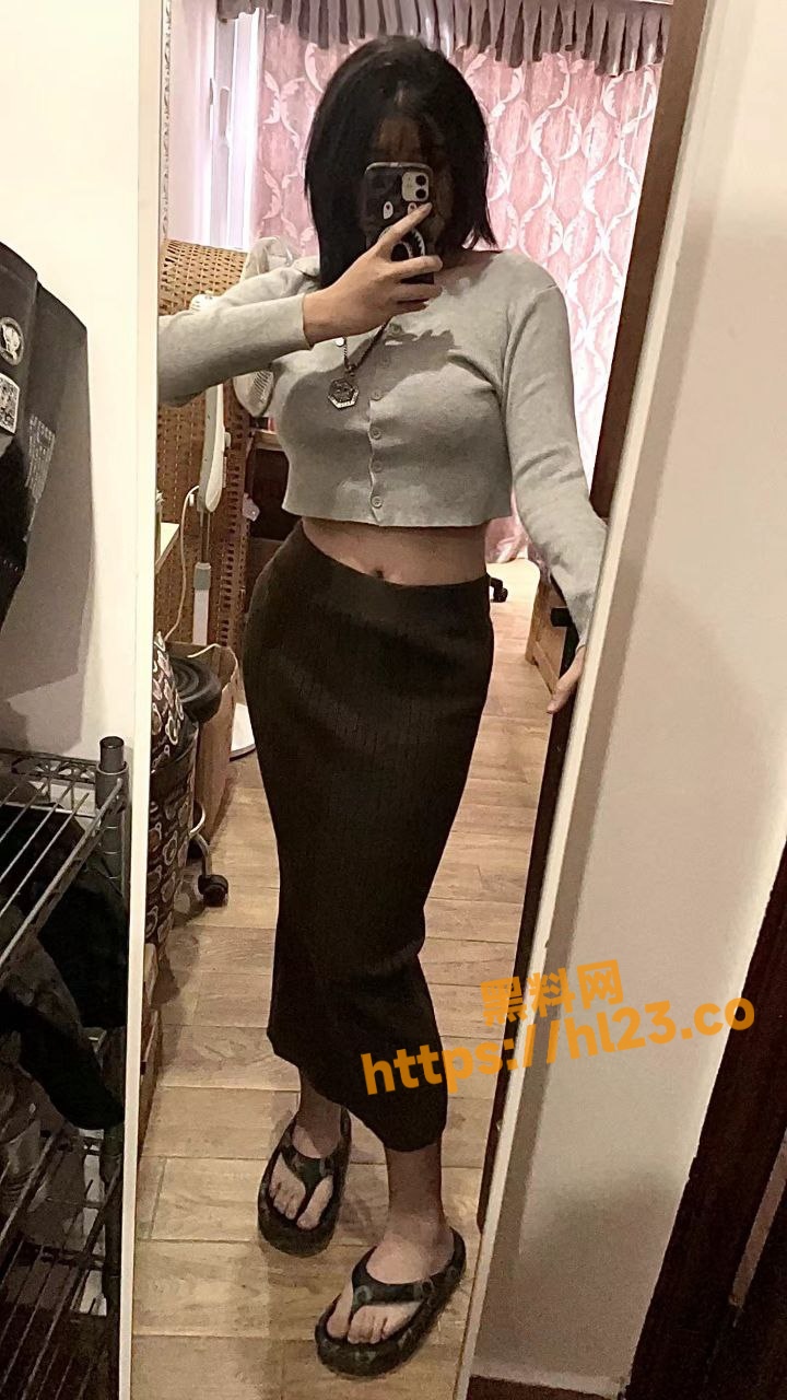 肉嘟嘟的大四微坦前女友 张芷晞 被男友曝光性爱视频！居家自慰之时属实让人大开眼界！