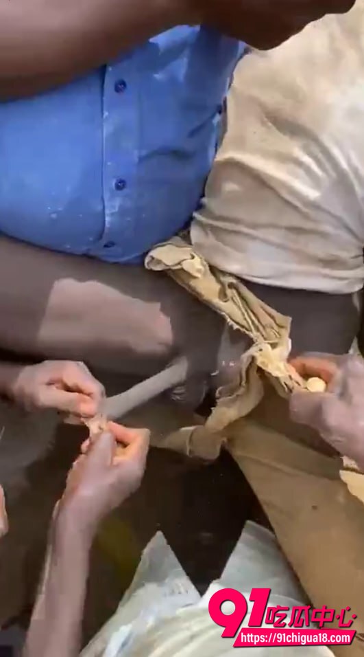非洲割礼现场视频流出4