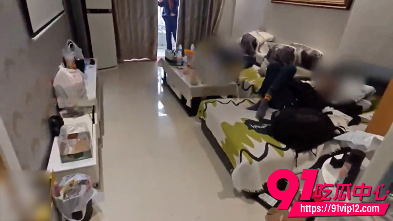 海角大神侄女小玲原创在醉酒的朋友面前跟侄女性爱激战2 海角大神侄女小玲原创在醉酒的朋友面前跟侄女性爱激战2
