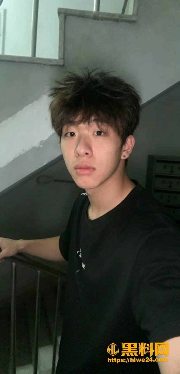 沈阳体育学院 张博尧 海王实录 死缠烂打撩多名女生 事件曝光后其自拍性爱视频流出 尺度炸裂