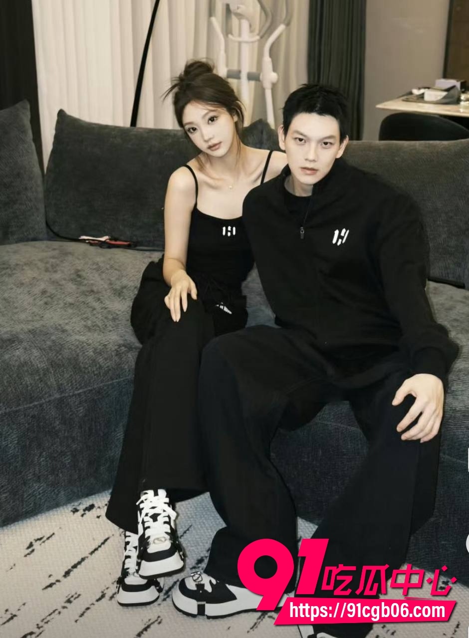 女网红慎婕劈腿闺蜜前男友被男友捶上热搜22