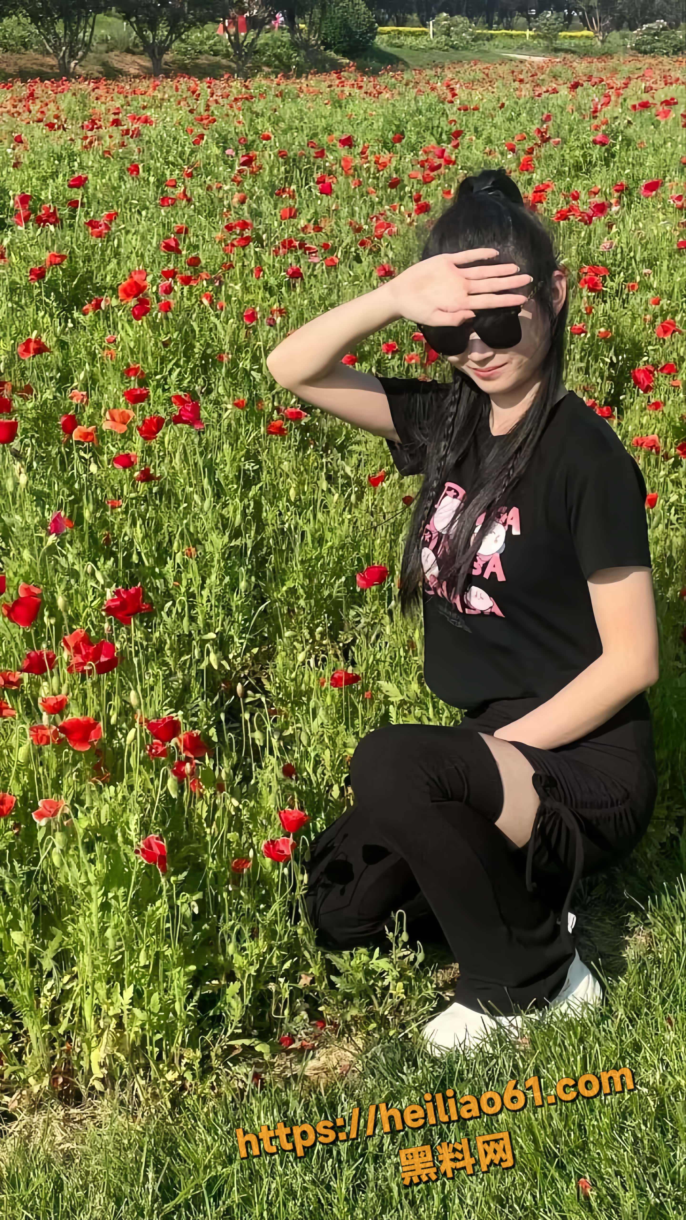 陕西反差妹 孙红君 人前清纯女神 人后跪舔金主反差母狗上线