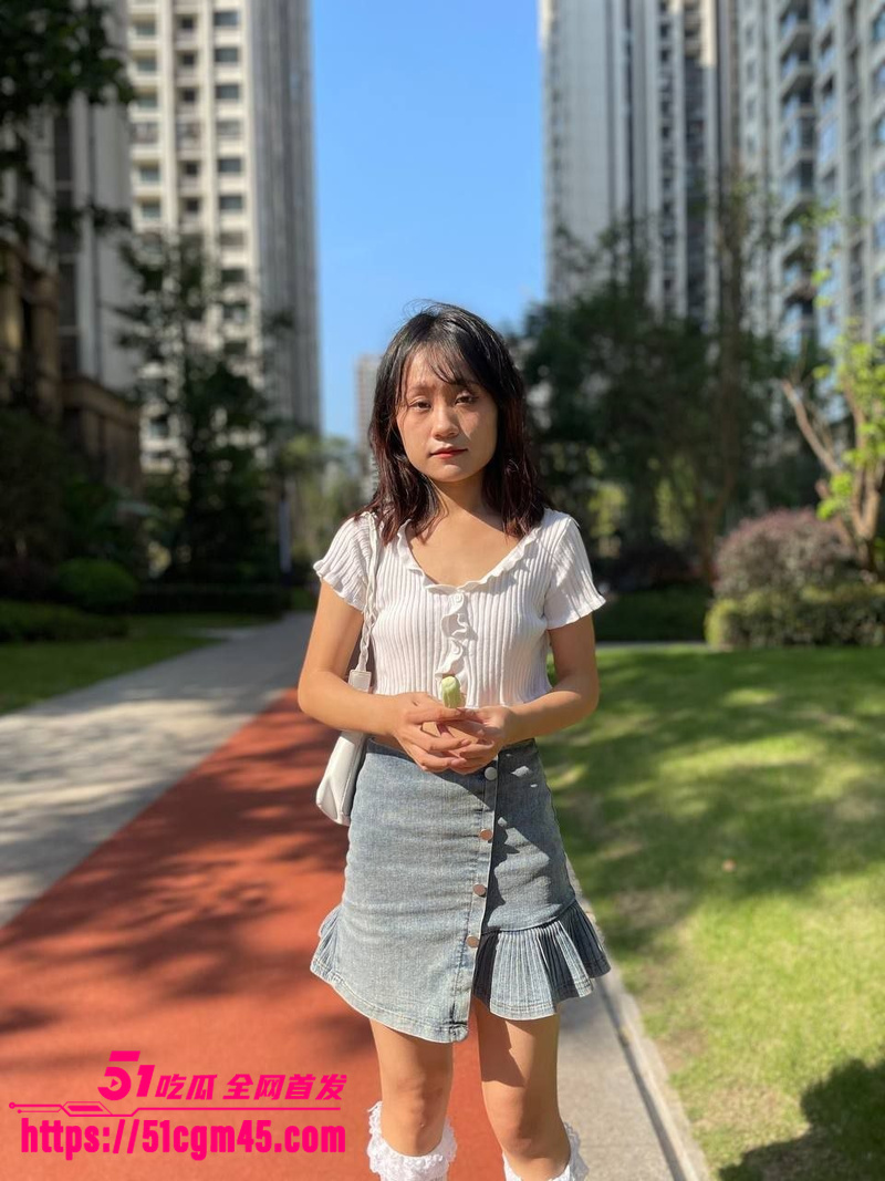 重庆人妻淫荡视频 2