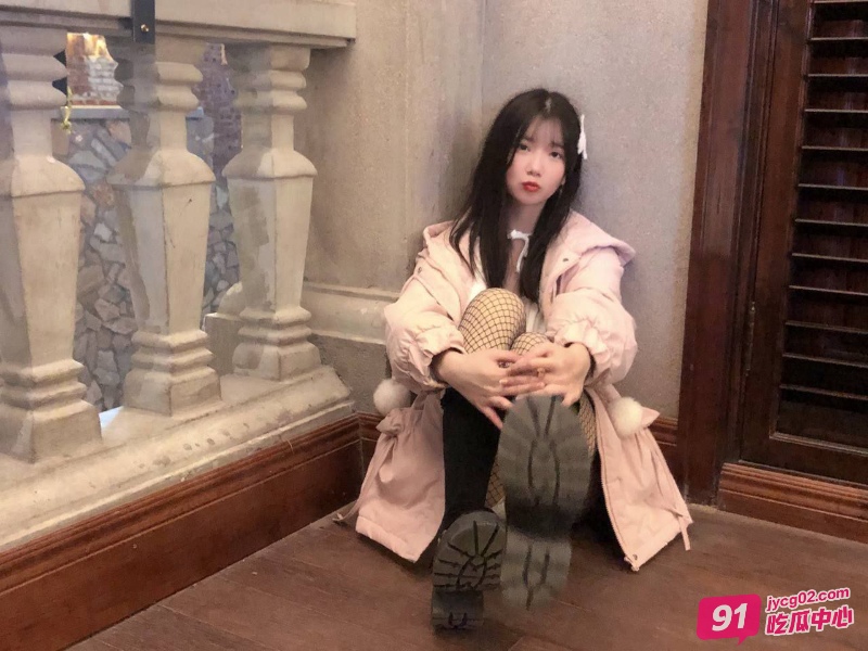 陕西大三学生陈少君约炮 被网友对镜后入疯狂打桩～ 配图6