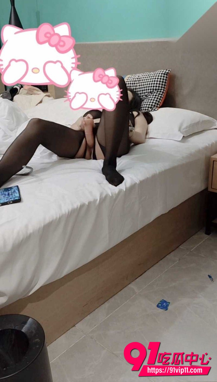 海角大神淫荡母后新作 在小侄子面前操黑丝妈妈 把骚妈妈操到高潮连连 最新母子乱伦资源完整曝光!