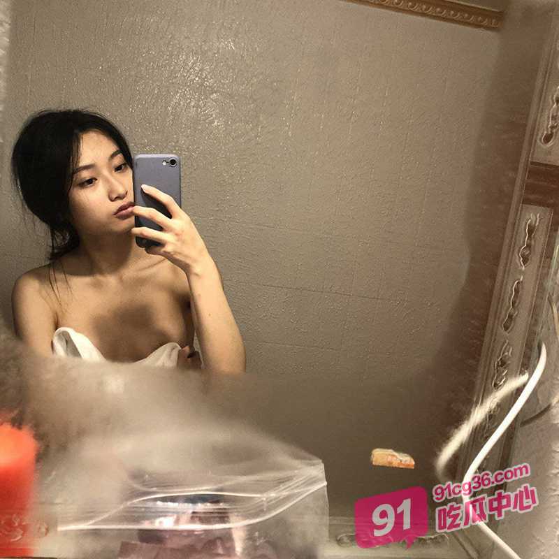 海南气质文化生张蔓～大尺度性爱视频被渣男曝光 配图3