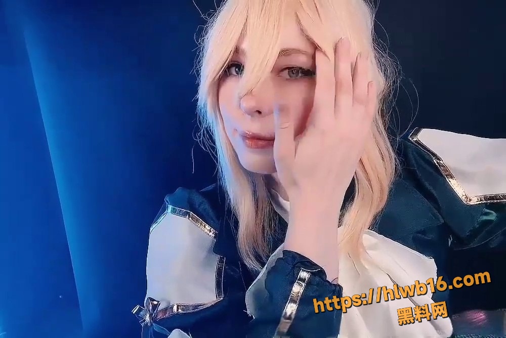 欧美极品女神 红狼姐 MollyRedWolf COS道具自慰魅惑插穴 看一眼就让人欲火焚身！