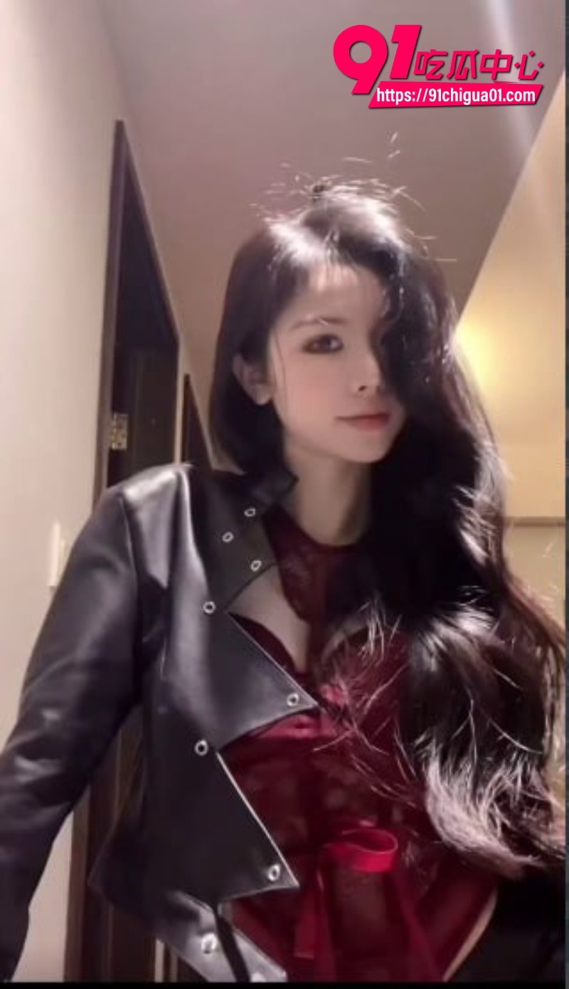 抖音60万粉极品女神绿导演2